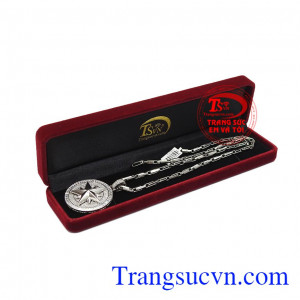 Sản phẩm được bảo hành uy tín, giao hàng toàn quốc. Bộ trang sức ngôi sao vàng trắng