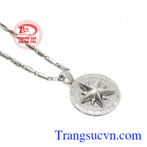 Bộ trang sức ngôi sao vàng trắng sang trọng, lịch lãm. 