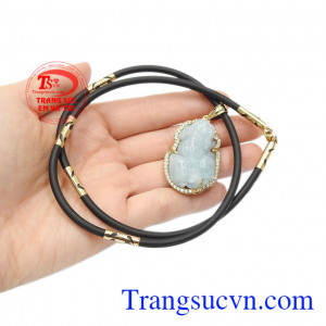 Tỳ hưu là linh vật mang đến nhiều may mắn, hút tài lộc, giữ của cho gia chủ. Bộ trang sức tỳ hưu aquamarine