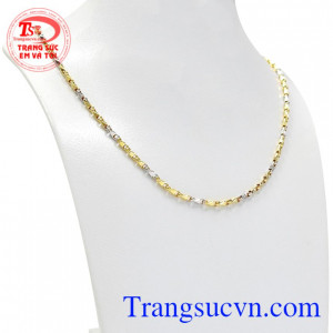 Sản phẩm không chỉ trông thời trang mà còn an toàn cho da, không gây kích ứng da.