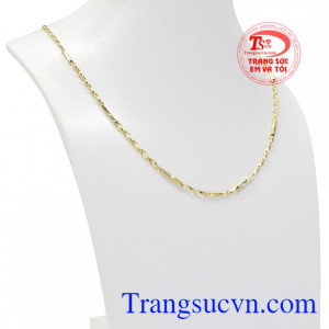 Dây chuyền vàng là mẫu trang sức được ưa chuộng và sử dụng nhiều.