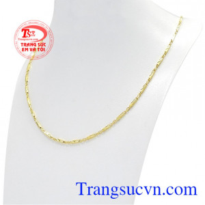 Với thiết kế thanh mảnh sẽ tạo nên vẻ lịch lãm và điển trai đến cho người đeo.