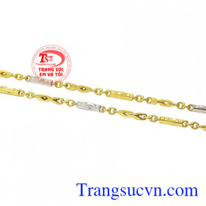 Dây chuyền vàng xu hướng món quà tuyệt vời để dành tặng cho người thân và bạn bè vào những dịp ý nghĩa.