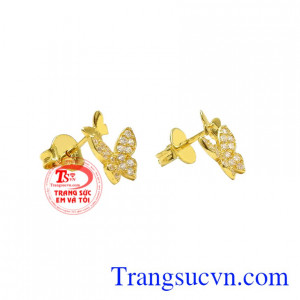 Hoa tai vàng hồ điệp món quà ý nghĩa để dành tặng cho cô gái của bạn vào những dịp đặc biệt.