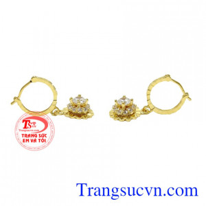 Hoa tai vàng tây đáng yêu nhận đặt chế tác theo yêu cầu.