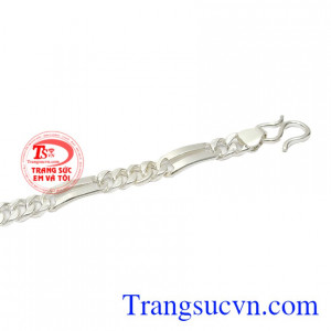 Sản phẩm mang đến vẻ nam tính, khỏe khoắn và rất hợp thời trang cho người đeo.