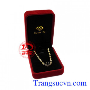 Lắc tay bi may mắn tinh tế.