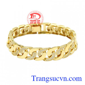 Lắc tay nam thời trang cá tính sở hữu thiết kế mang phong cách hiện đại với kiểu dáng bắt mắt.