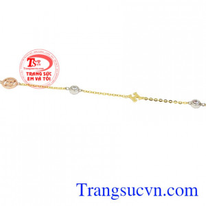 Chiếc lắc tay này sẽ là món quà đầy yêu thương để dành tặng cho người con gái của bạn.
