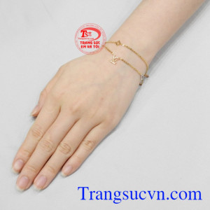 Sản phầm được bảo hành uy tín, giao hàng toàn quốc. Lắc tay vàng phong cách