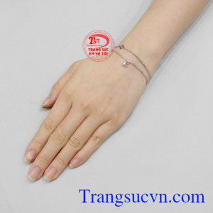 Lắc tay vàng trắng phong cách- sự lựa chọn hoàn hảo cho phái đẹp. 