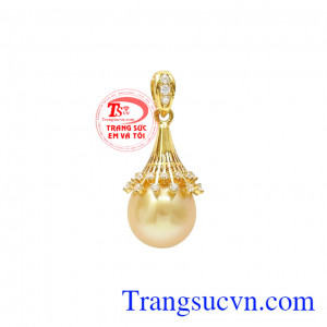 Mặt dây ngọc trai rạng ngời