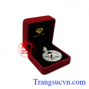 Mặt dây ngôi sao vàng trắng bảo hành uy tín, giao hàng toàn quốc. 