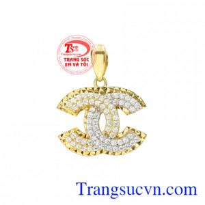 Mặt dây thời thượng phái đẹp được nhập khẩu từ Hàn Quốc mang đến vẻ thời thượng đến cho người đeo.
