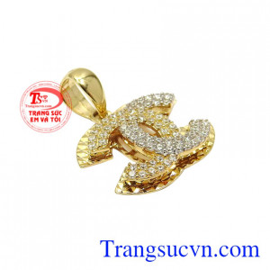 Sản phẩm phù hợp với mọi trang phục, lứa tuổi là món quà dành cho người thân và bạn bè.