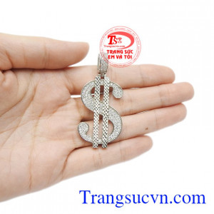 Mặt dây vàng trắng nam giới mạnh mẽ.