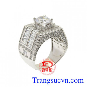 Nhẫn bạc nam sành điệu luôn là dòng sản phẩm được phái mạnh ưa chuộng.