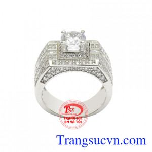 Với kiểu chế tác tinh xảo mang lại cho phái mạnh sự trẻ trung, sang trọng và phong cách.