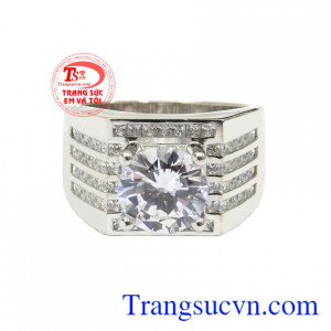 Nhẫn bạc nam thời thượng tinh tế.