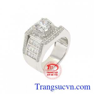 Nhẫn nam bạc đeo sang trọng, thời trang là một trong những dòng sản phẩm được phái mạnh đặc biệt ưa chuộng.