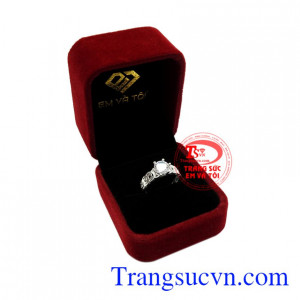 Nhẫn nữ bạc kim tiền đẹp.