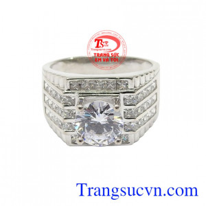 Nhẫn bạc nam hiện đang là xu hướng trang sức được rất nhiều nam giới lựa chọn và là món quà tuyệt vời cho người yêu thương vào những dịp ý nghĩa.