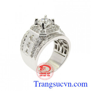 Nhẫn nam bạc mạnh mẽ đeo sang trọng, thời trang và cá tính.