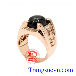Nhẫn nam vàng hồng sapphire sang trọng, phong cách lịch lãm và hợp phong thủy.