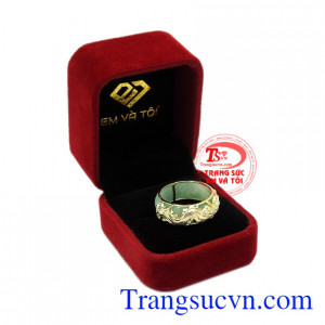 Nhẫn ngọc cẩm thạch rồng vàng
