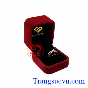 Nhẫn nữ vàng hồng cá tính