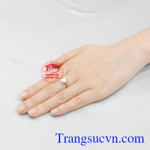 Nhẫn nữ vàng màu độc đáo
