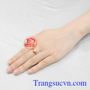 Nhẫn nữ vàng màu thanh tú