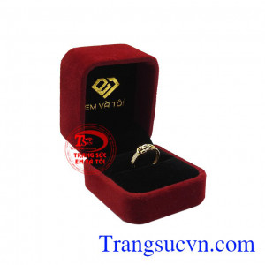 Sản phẩm được bảo hành uy tín, giao hàng toàn quốc. Nhẫn vàng tây kim tiền đẹp