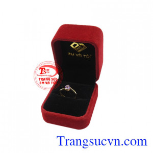 Nhẫn vàng thạch anh tím phái đẹp