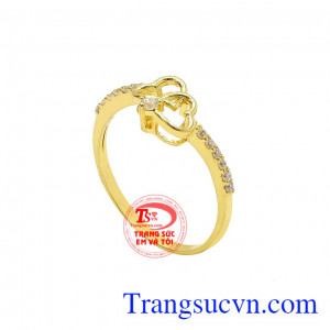 Nhẫn vàng trái tim yêu thương thiết kế nhỏ nhắn, đáng yêu.