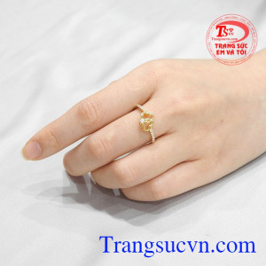 Nhẫn vàng trái tim yêu thương