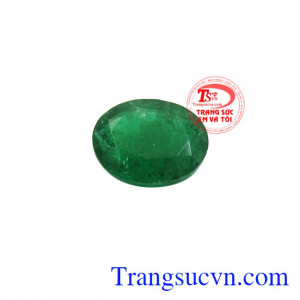 Viên Emerald thiên nhiên chất lượng hay còn gọi là ngọc lục bảo mang đến may mắn cho người dùng.