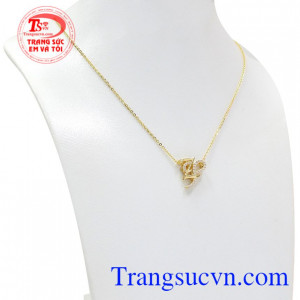 Bộ sản phẩm được chế tác theo công nghệ hiện đại mang tới một sản phẩm hoàn mỹ cho phái đẹp.