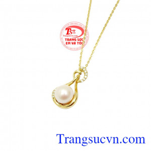 Bộ mặt dây ngọc trai thời thượng giao hàng tận nơi.