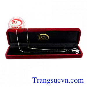 Bộ mặt dây vàng trắng mỏ neo tinh xảo.