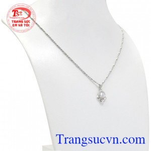 Bộ sản phẩm sẽ là sự lựa chọn yêu thích dành cho các nàng theo phong cách nhẹ nhàng, nữ tính.