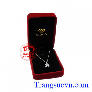 Bộ mặt vàng trắng trang nhã