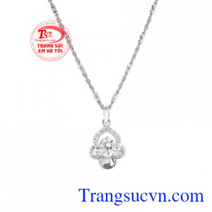 Bộ mặt vàng trắng trang nhã đẹp.