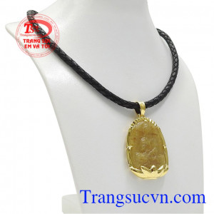 Bộ phật bọc vàng tuổi tuất-hợi được thiết kế với kiểu dáng nam tính, hợp phong thủy. 