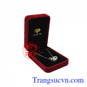 Sản phẩm bảo hành uy tín, giao hàng toàn quốc. Bộ trang sức chữ NP đẹp