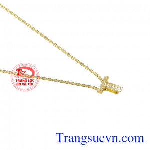 Sản phẩm có thể đặt chế tác theo yêu cầu. Bộ trang sức chữ T nhỏ xinh