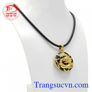 Bộ trang sức đá bọc rồng vàng tây chế tác từ vàng tây 10k. 