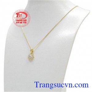 Bộ trang sức nữ vàng tây lấp lánh, hợp thời trang và phong cách.