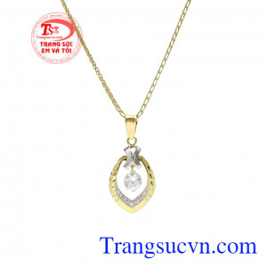 Sản phẩm hợp xu hướng, thích hợp với nhiều độ tuổi. Bộ trang sức vàng tây sang trọng