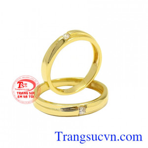 Trang sức Em và Tôi cùng cấp các sản phẩm nhẫn cưới thời thượng được khách hàng bình chọn nhiều năm.